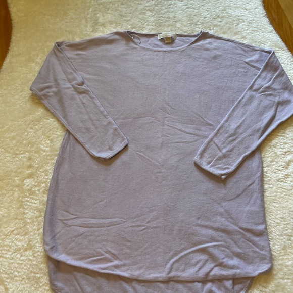 Women’s US M drop shoulder lilac sweater. - Picture 3 of 10